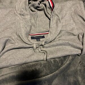 Tommy Hilfiger Heather Gray Pullover men’s large